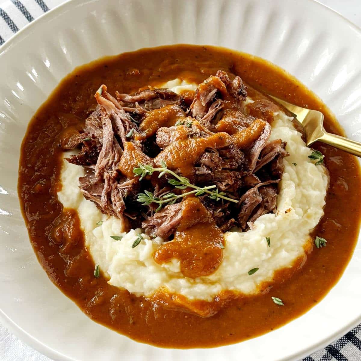 roast beef and mashed potatoes