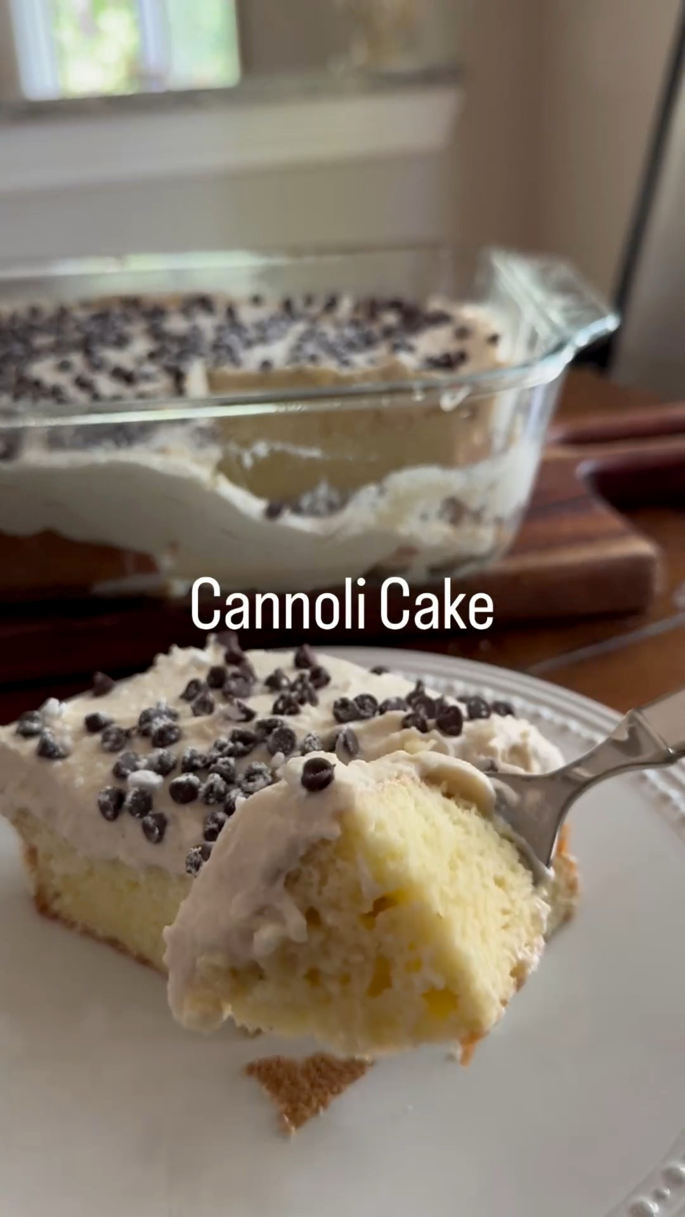 Cannoli Cake