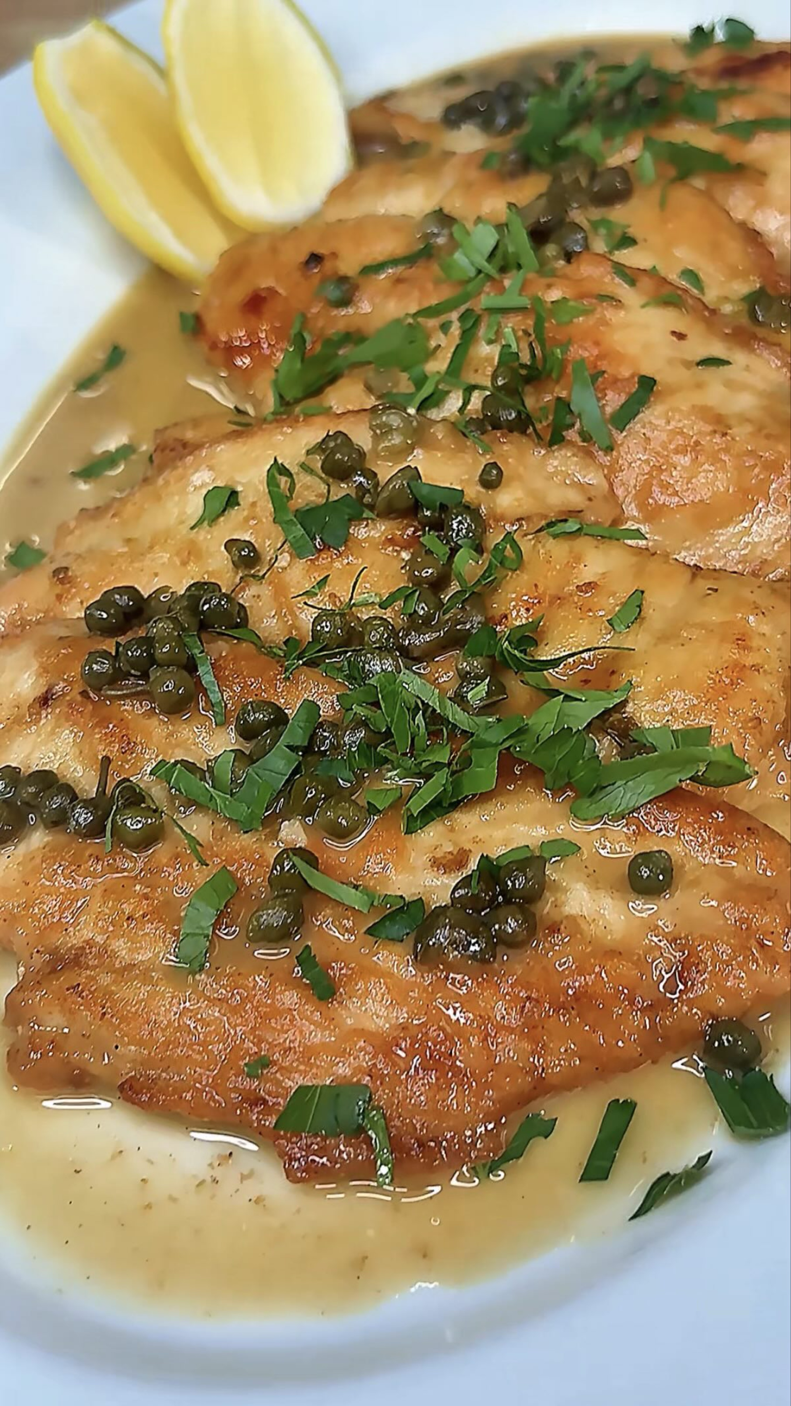 Chicken Piccata might be one of the most perfect Italian-American dishes ever created. 🇮🇹🔥